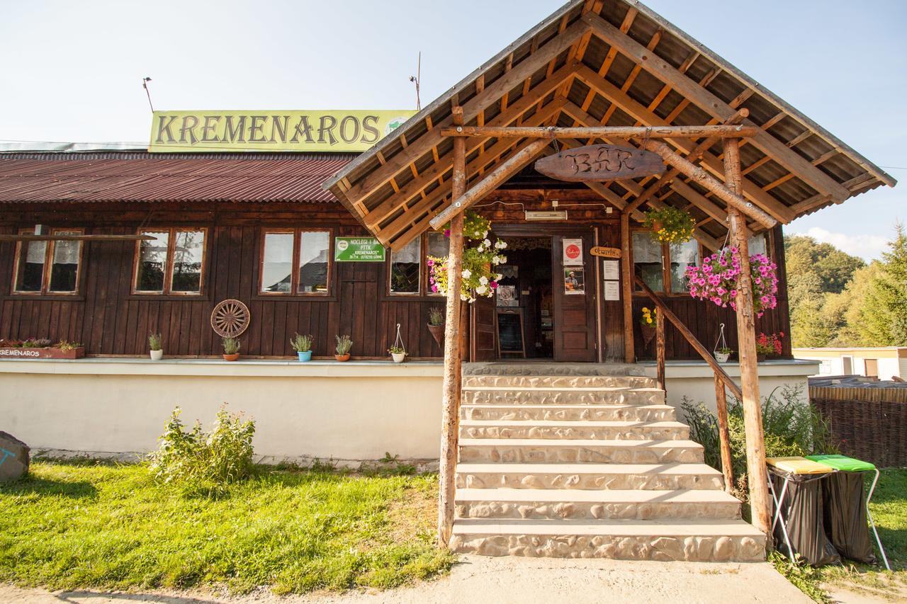 Kremenaros Vandrarhem Ustrzyki Górne Exteriör bild